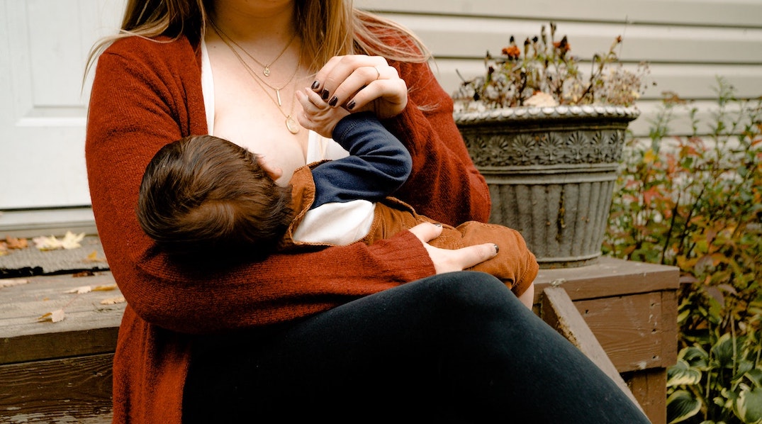 How to Increase Breastmilk Supply in One Day or Overnight: Foods & Other Options to Refill Fast