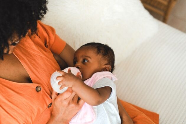 Pumping Breastmilk: How Much Milk Should I Pump & How Many Times a Day
